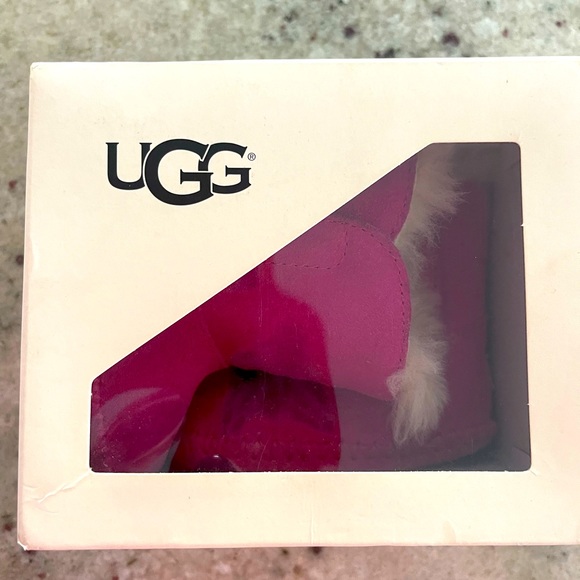Ugg Infant hot pink boots size 2/3 - Picture 1 of 5